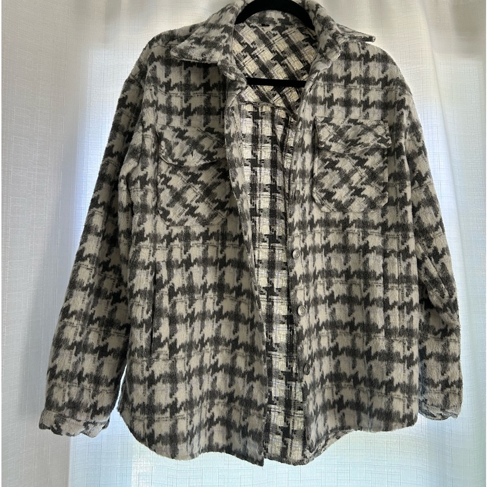 Gray white pattern jacket